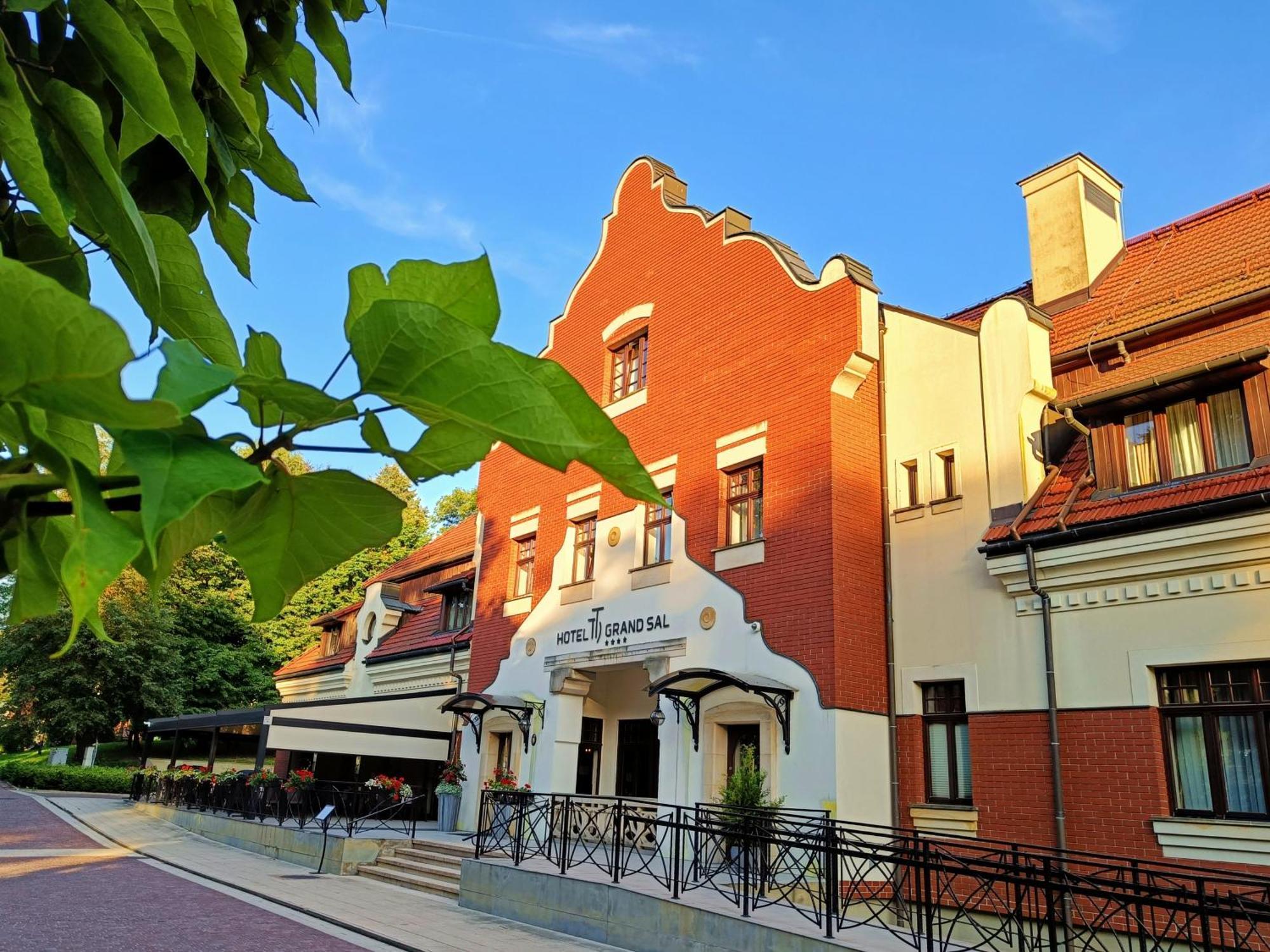 Grand Sal Hotel Wieliczka megye Kültér fotó