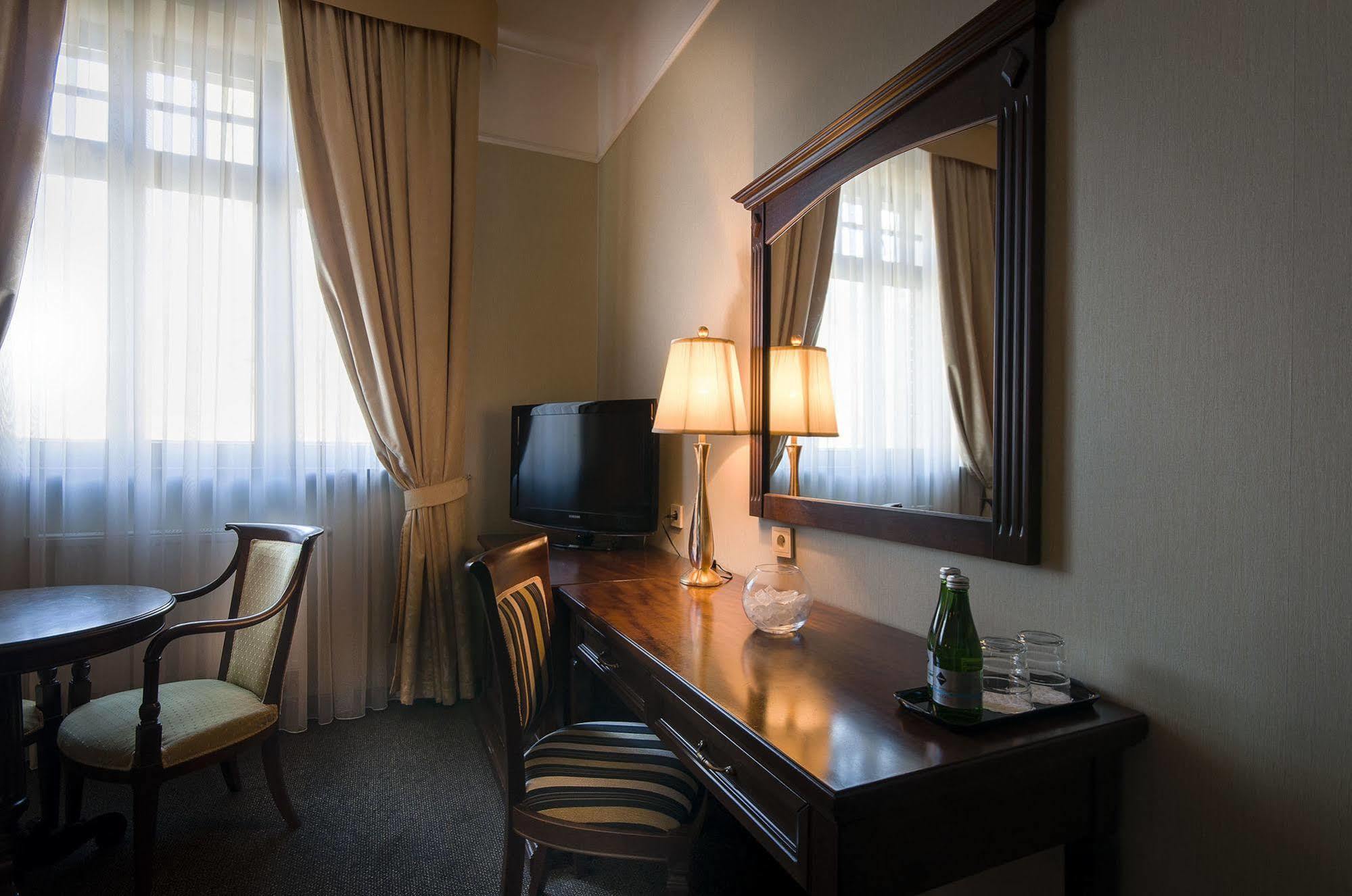 Grand Sal Hotel Wieliczka megye Kültér fotó